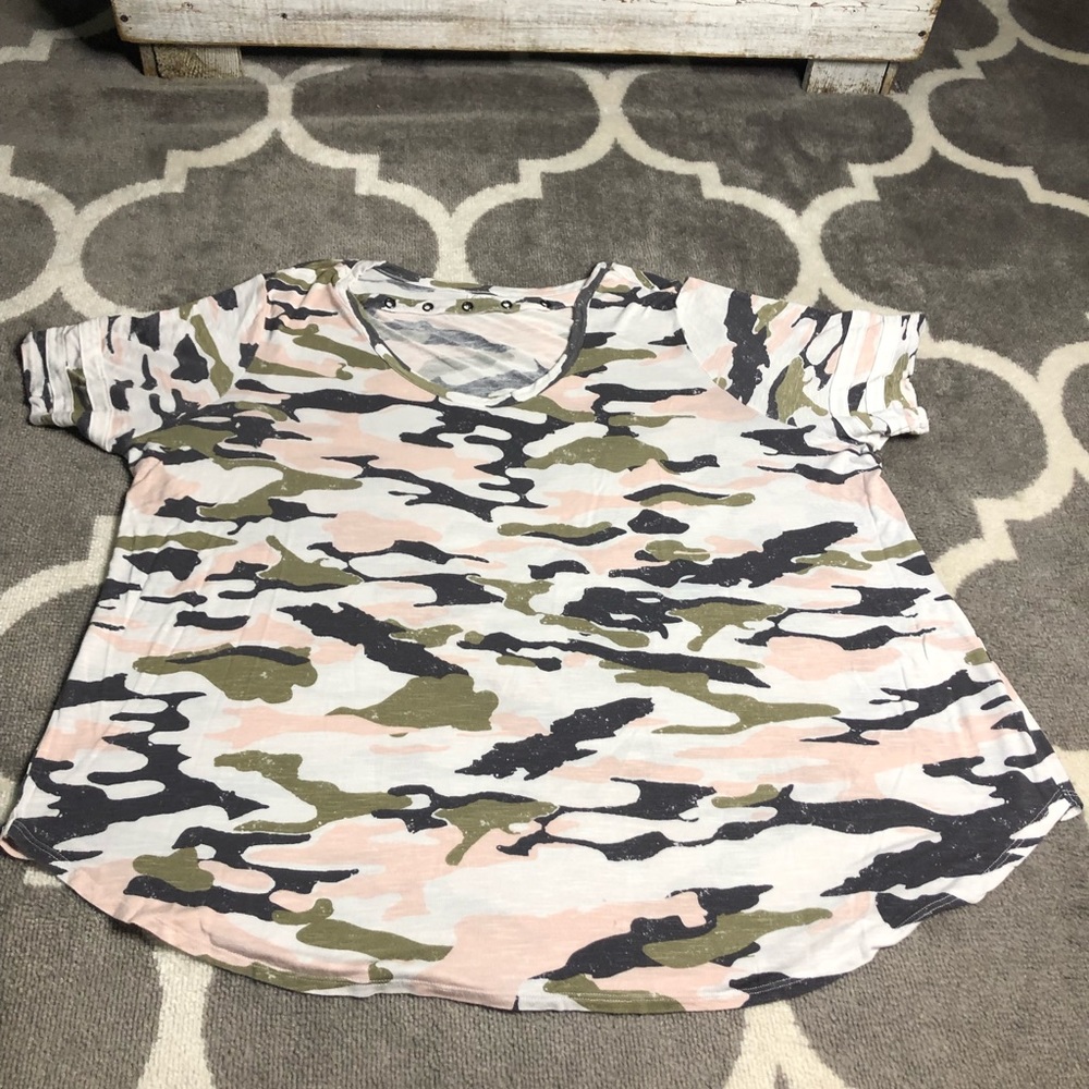 Maurices Tshirt 24/7 Womens 3 Camouflage Stud Top Pink Green Black